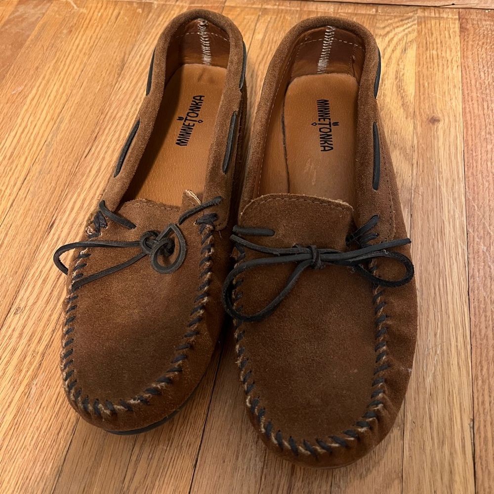Men’s Minnetonka moccasins